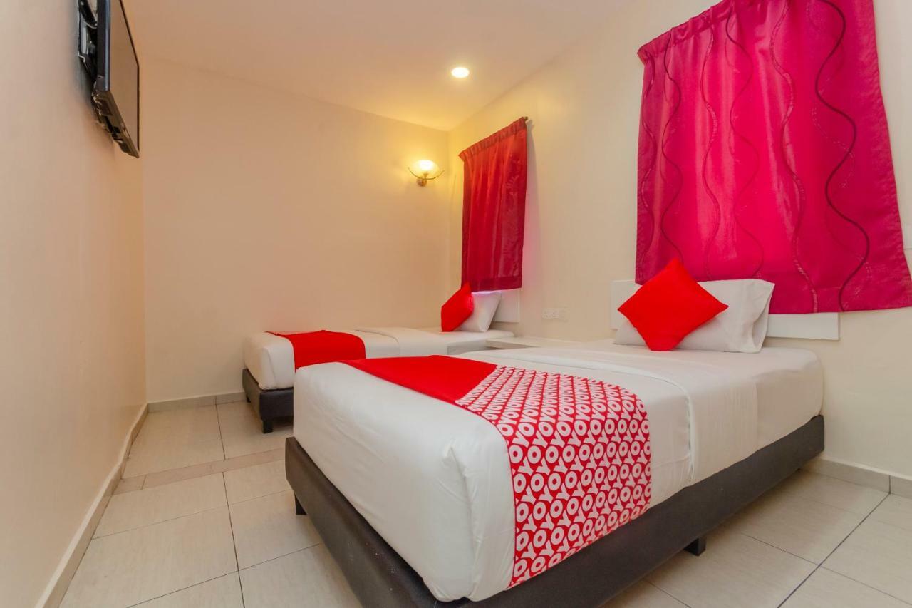 Oyo 1010 Skudai Hotel Dış mekan fotoğraf