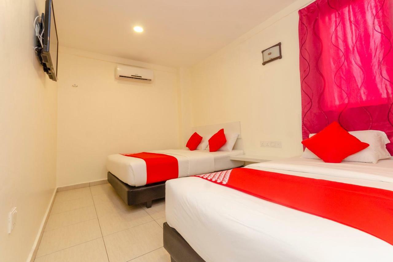 Oyo 1010 Skudai Hotel Dış mekan fotoğraf