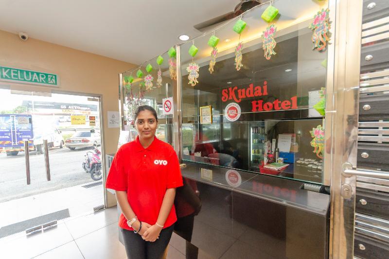Oyo 1010 Skudai Hotel Dış mekan fotoğraf