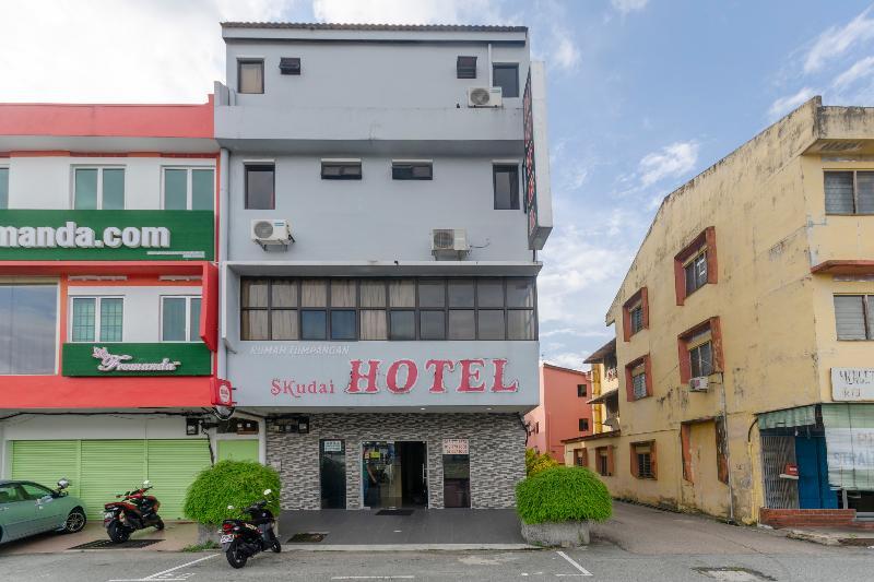 Oyo 1010 Skudai Hotel Dış mekan fotoğraf