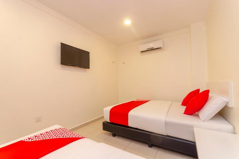 Oyo 1010 Skudai Hotel Dış mekan fotoğraf
