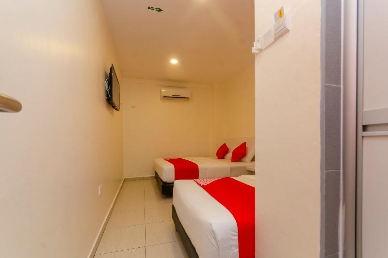 Oyo 1010 Skudai Hotel Dış mekan fotoğraf