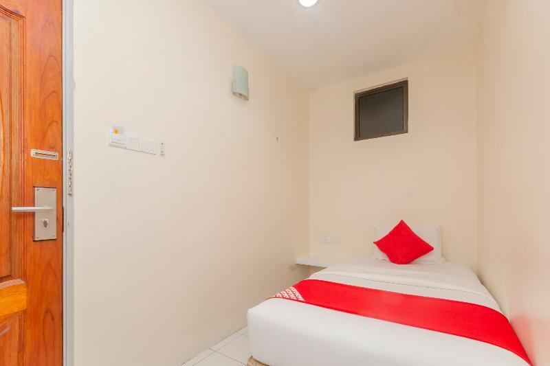 Oyo 1010 Skudai Hotel Dış mekan fotoğraf