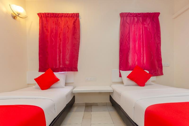 Oyo 1010 Skudai Hotel Dış mekan fotoğraf