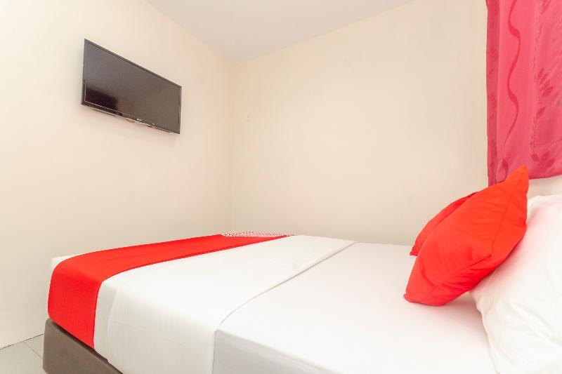 Oyo 1010 Skudai Hotel Dış mekan fotoğraf